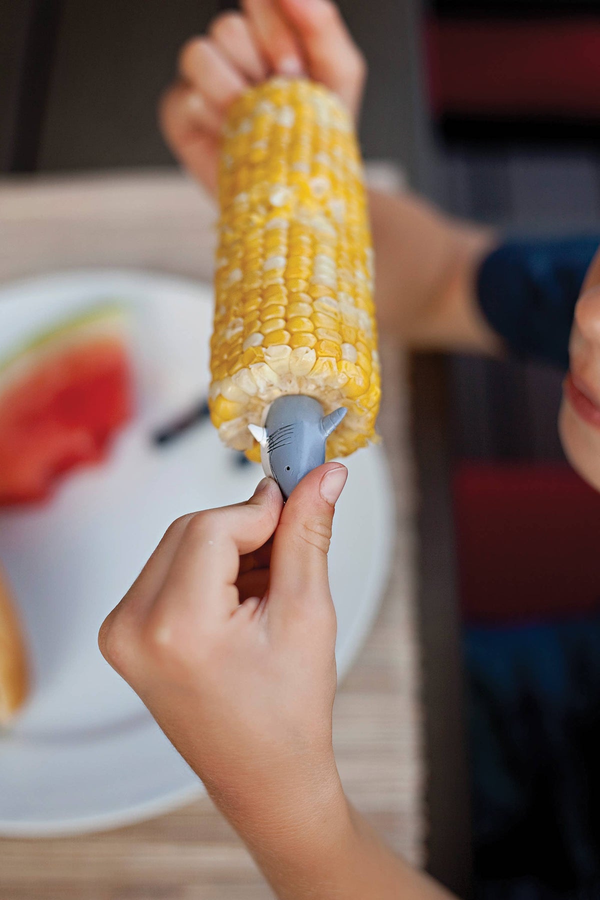 Outset Shark Corn Holders, Set 8, 1.38" x 5" x 7"